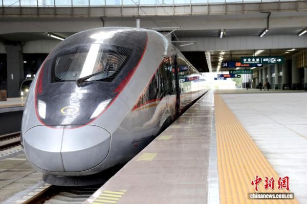 聚财略 陕北革命老区首条高铁进入试运行阶段